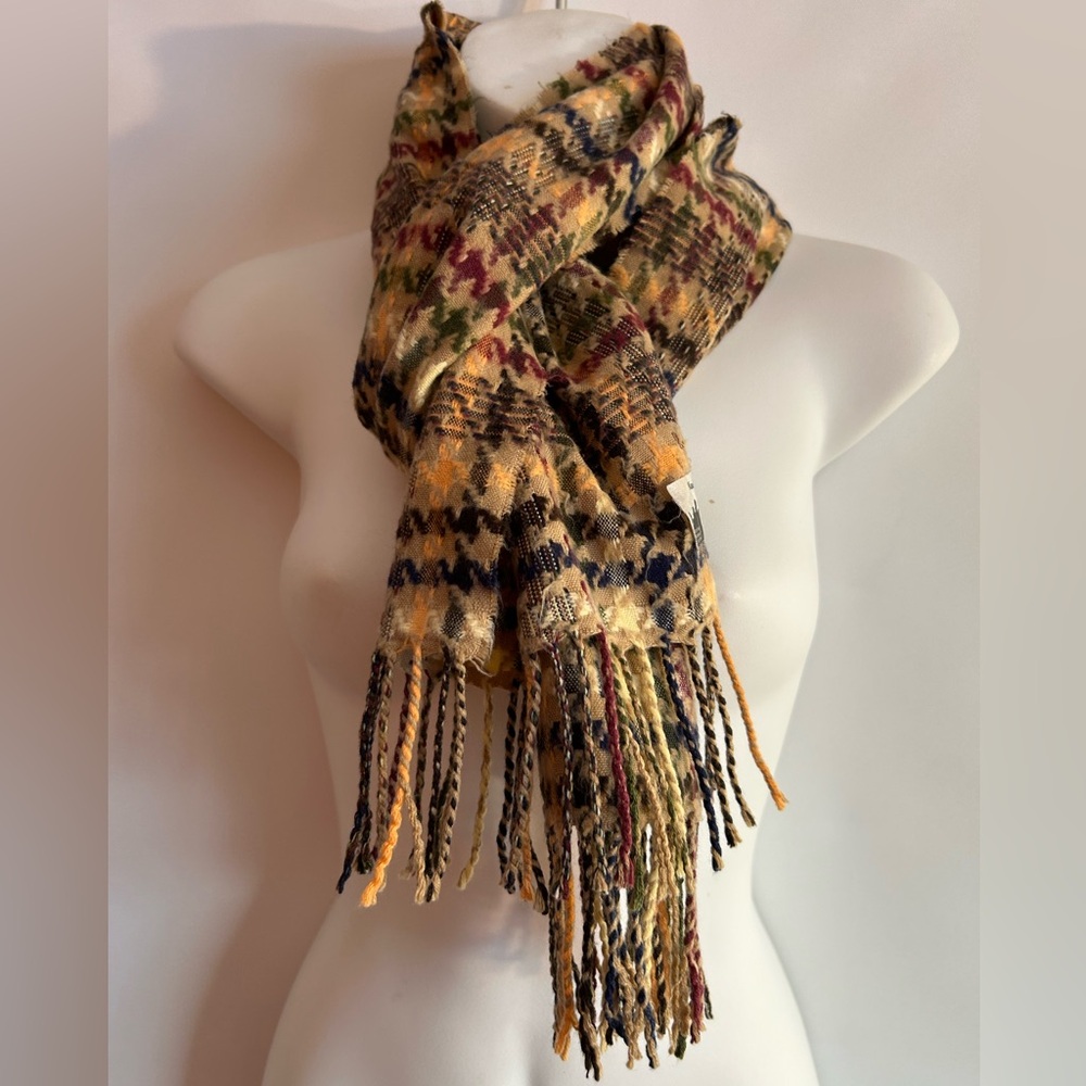 MANHATTAN HAT COMPANY SUPER SOFT ACRYLIC  CASHMERE FEEL TAN PLAID FRINGE SCARF